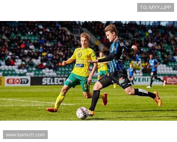 安特卫普边路进攻发力,球队表现备受关注,逐渐展现出竞争力增强的趋势 安特卫普边路进攻发力,球队表现备受关注,逐渐展现出竞争力增强的趋势