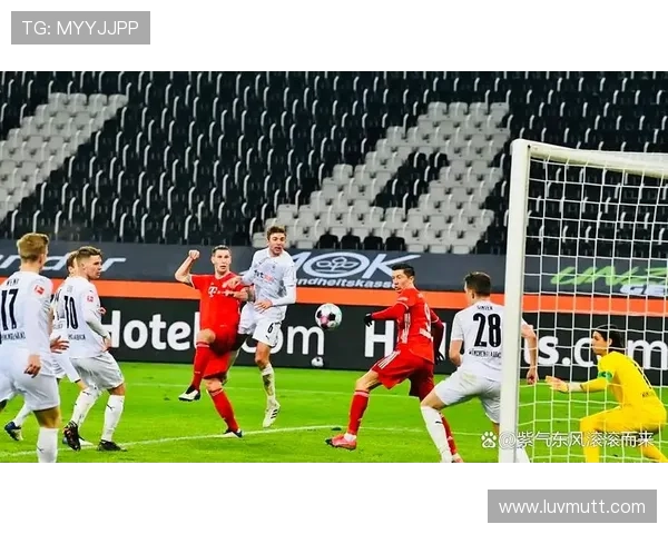 拜仁防线压上成瘾，身后空当频现或影响赛季走势